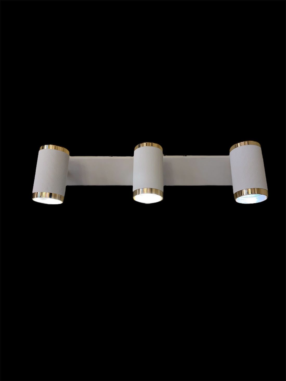 8142-3 Triple White & Gold Light