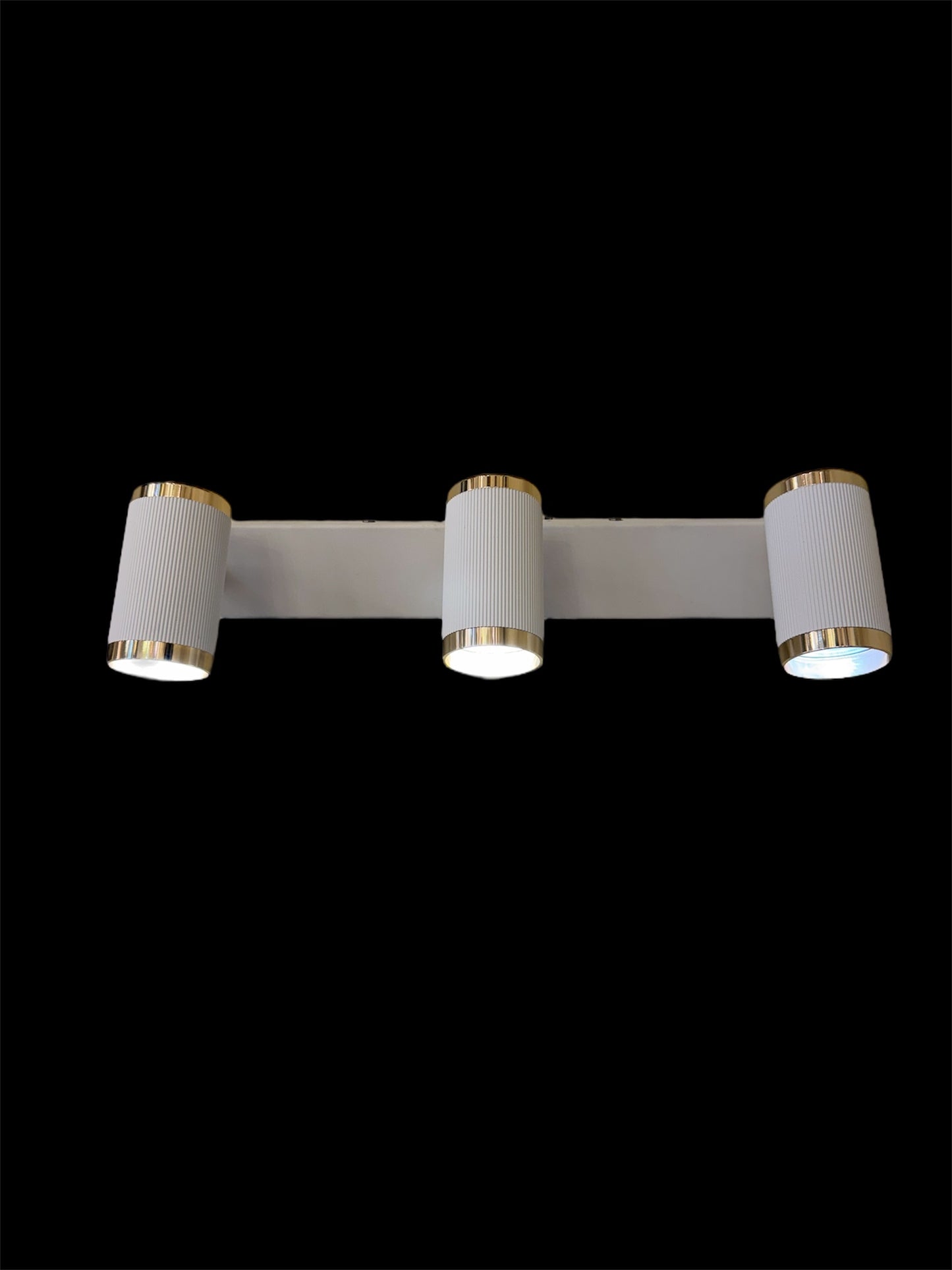 8142-3 Triple White & Gold Light