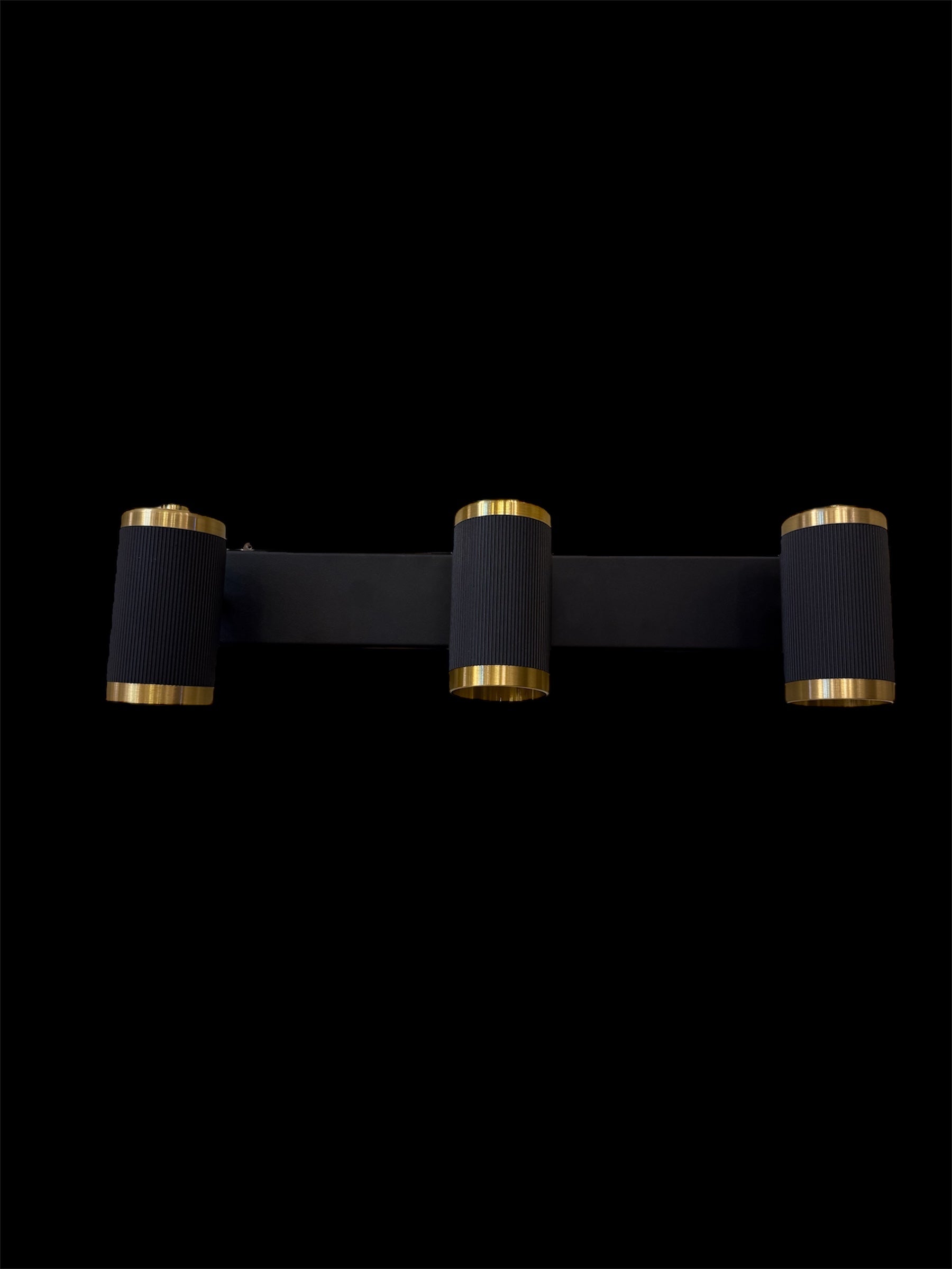 8142-3 Triple Black Light